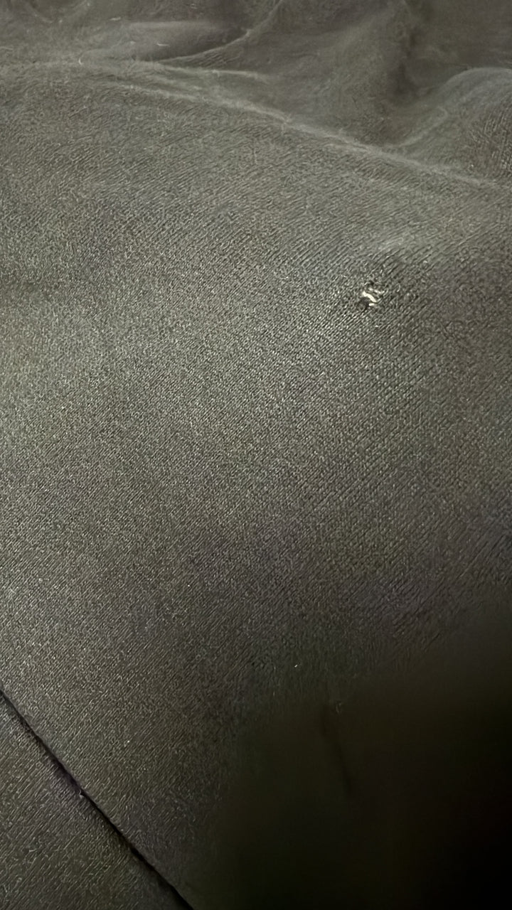 Black M  (10/12)  Sweater